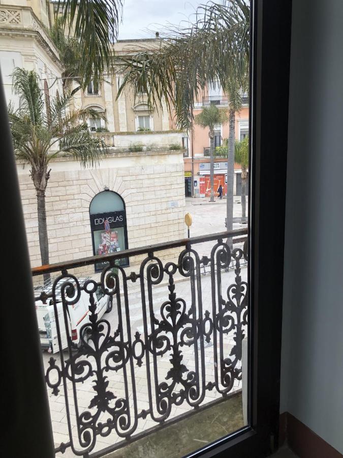 Palazzo Sul Corso-Charming Appartaments Brindisi Exteriör bild
