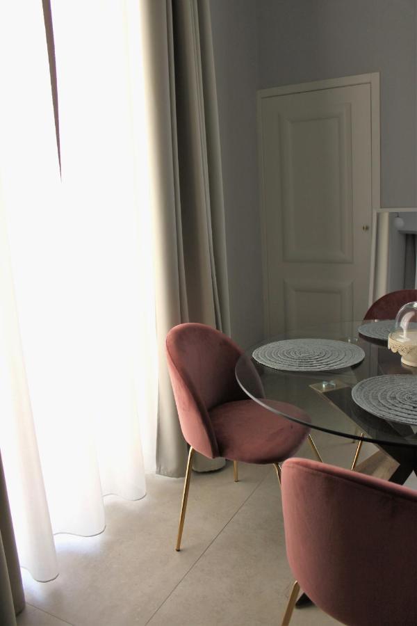 Palazzo Sul Corso-Charming Appartaments Brindisi Exteriör bild