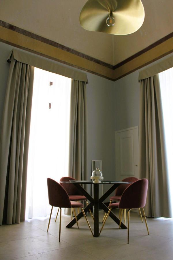 Palazzo Sul Corso-Charming Appartaments Brindisi Exteriör bild