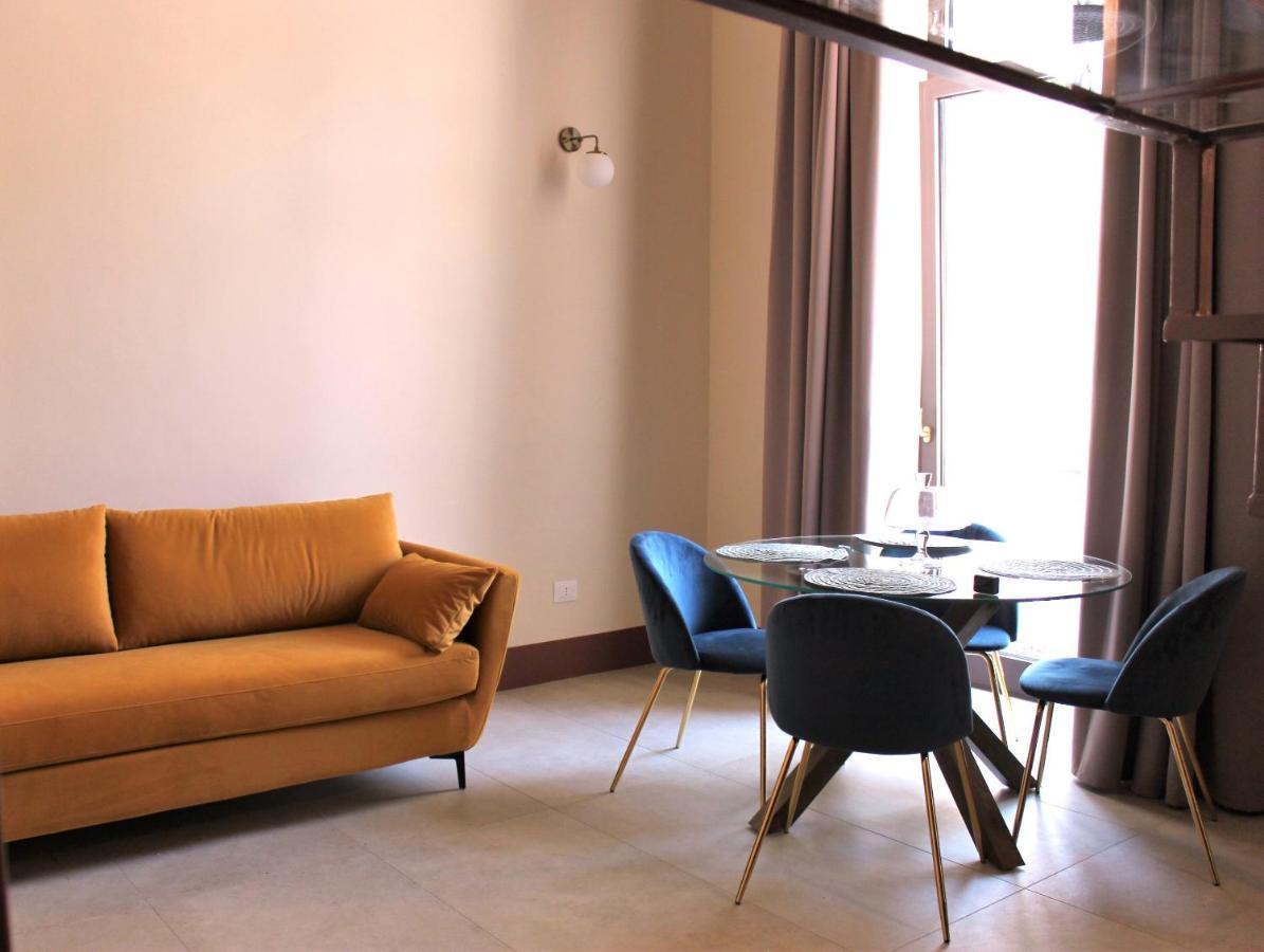 Palazzo Sul Corso-Charming Appartaments Brindisi Exteriör bild